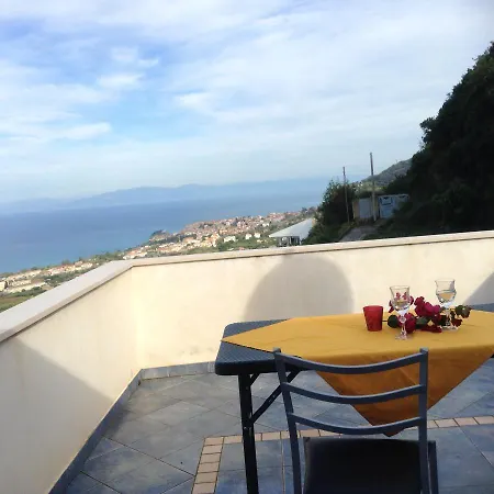 Apartment With One Bedroom In Santa Domenica Vibo Valentia With Wonderful Sea View And Wifi 3 Km From The Beach * 트로페아