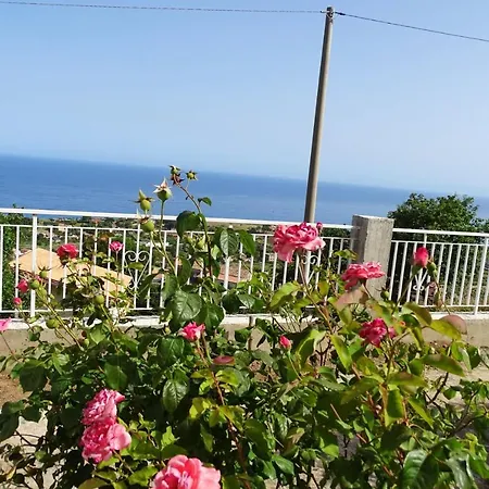 아파트 Apartment With One Bedroom In Santa Domenica Vibo Valentia With Wonderful Sea View And Wifi 3 Km From The Beach
