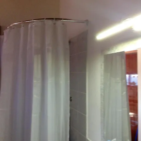아파트 Apartment With One Bedroom In Santa Domenica Vibo Valentia With Wonderful Sea View And Wifi 3 Km From The Beach *